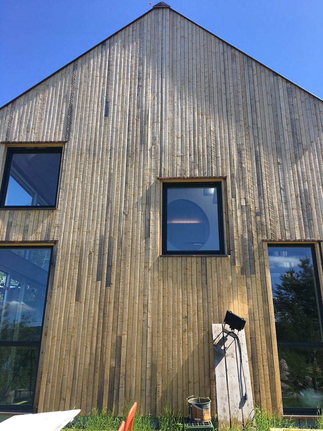 exterior picture of finn.no house